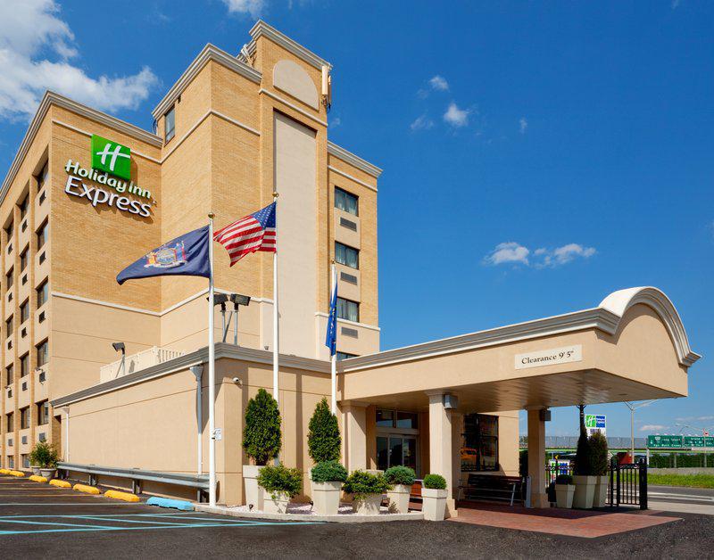 Holiday Inn Express Laguardia Airport, An Ihg Hotel New York Exterior foto