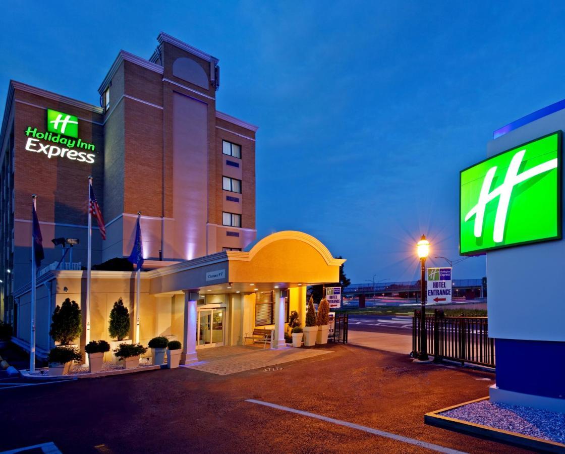 Holiday Inn Express Laguardia Airport, An Ihg Hotel New York Exterior foto